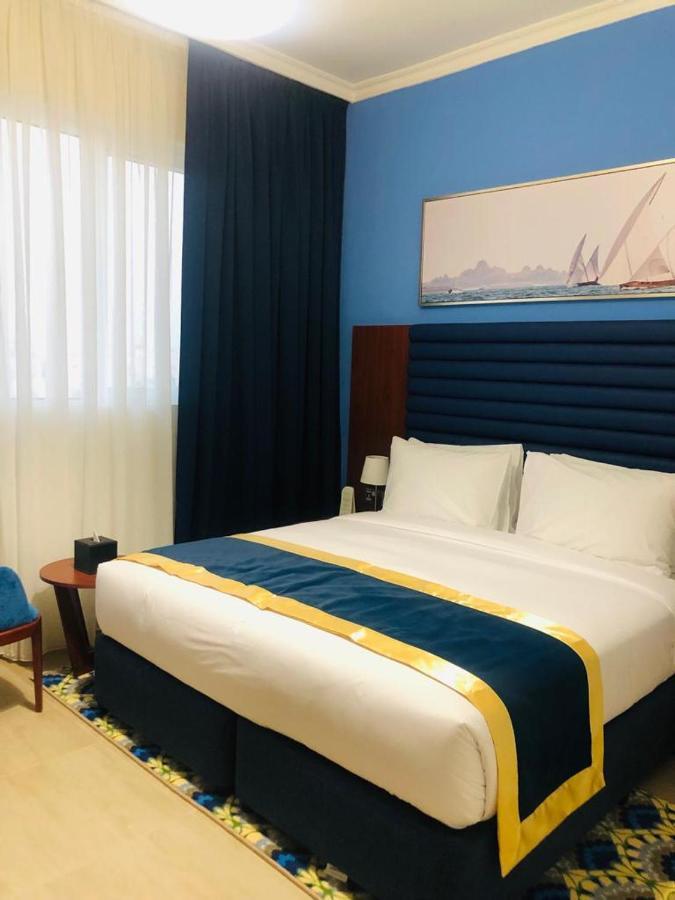 Baniyas Plaza Hotel Apartments Abu Dhabi Exteriör bild