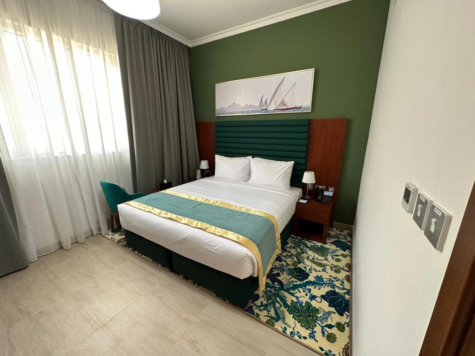 Baniyas Plaza Hotel Apartments Abu Dhabi Exteriör bild